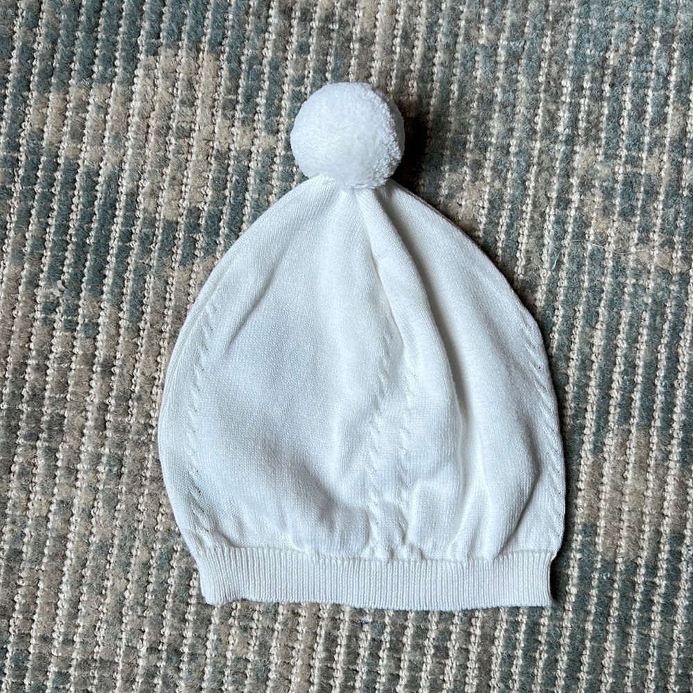 NWT Feltman brothers Pom Pom cable knit hat